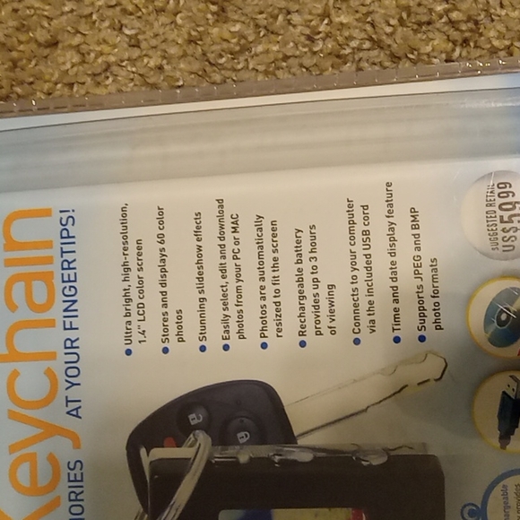 Digital Photo Keychain - Picture 3 of 7